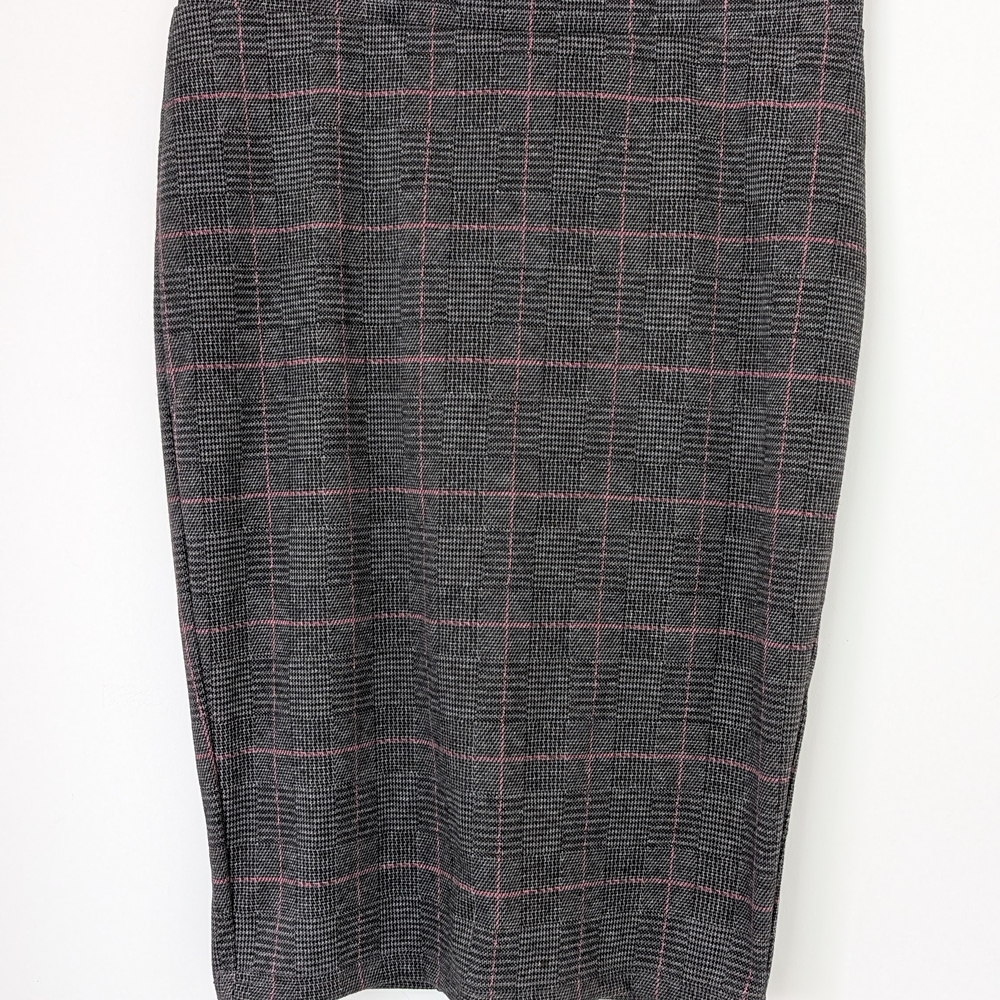 Torrid Black and Pink Plaid Pencil Skirt
